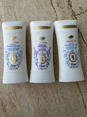 NEW 🆕 Limited Edition Dove x Bridgerton Collab 3-piece antiperspirant Set